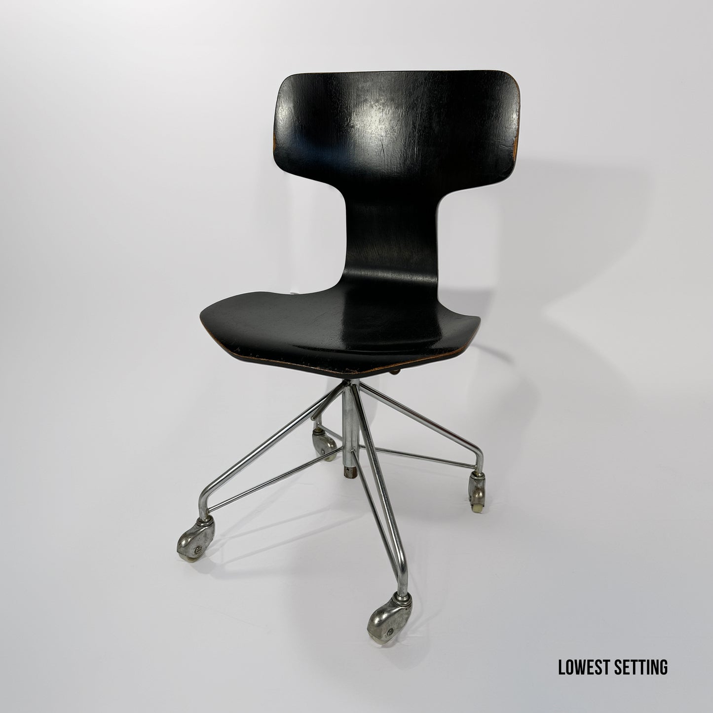 Vintage Model 3113 Swivel Office Chair from 1969 by Arne Jacobsen for Fritz Hansen