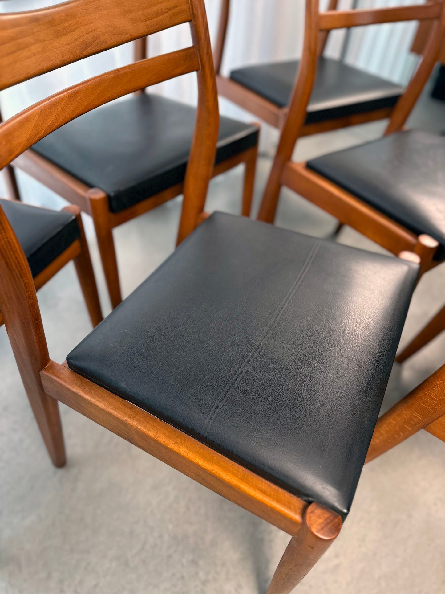 Set of 6 Mid-Century Dining Chairs in the Style of Johannes Andersen – 1960s