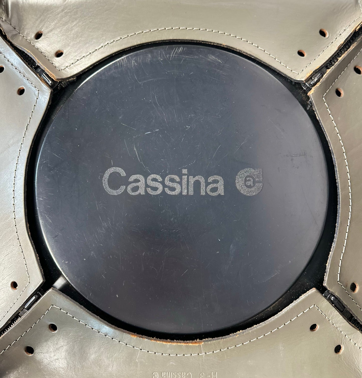 1990s 2x 412 Cab Chair by Mario Bellini for Cassina