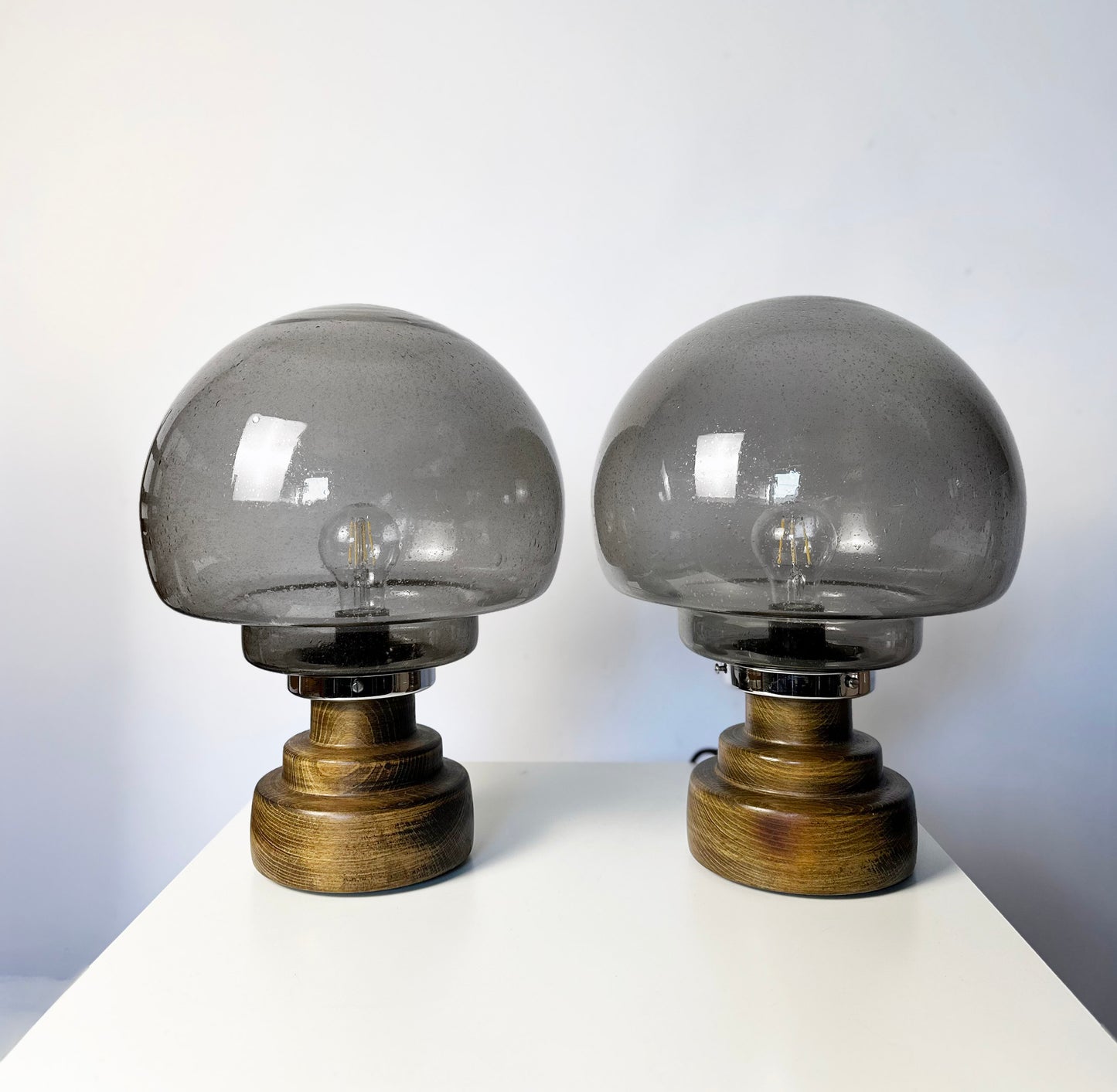 Set of 2 vintage Italian brutalist mushroom table lamps in smoked glass